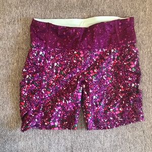 Lululemon Size 6 Bike Shorts high waisted